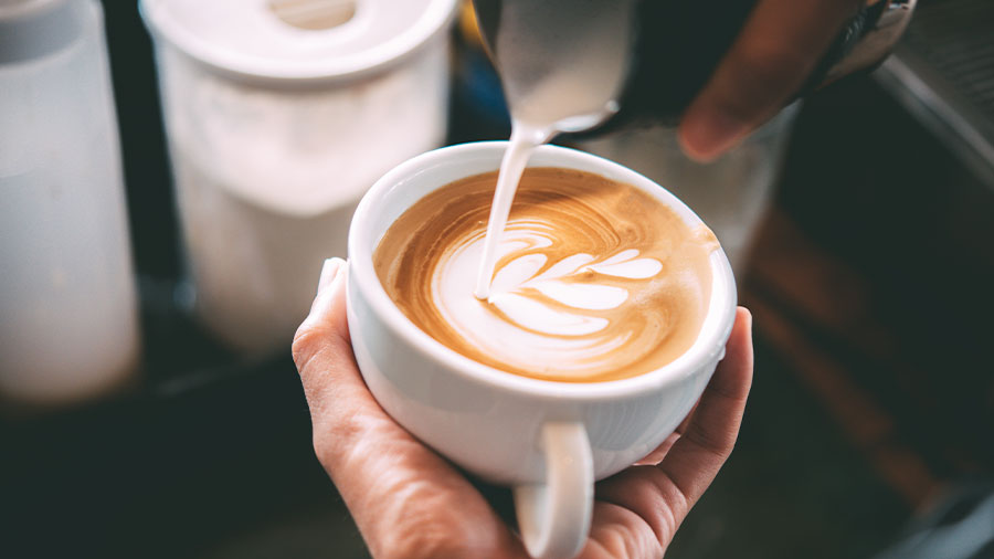 The-Ultimate-Guide-to-the-Flat-White-History,-Characteristics,-and-How-to-Make-It-at-Home